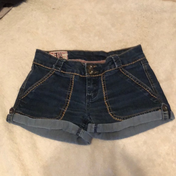 1st Kiss Pants - Jean shorts 1st Kiss Pants - Jean shorts